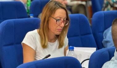 Tri članice Glavnog odbora SRCE iz Leskovca napustile stranačke funkcije