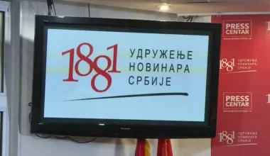 UNS: Neprihvatljive optužbe i uvrede iz SNS upućene RTS-u
