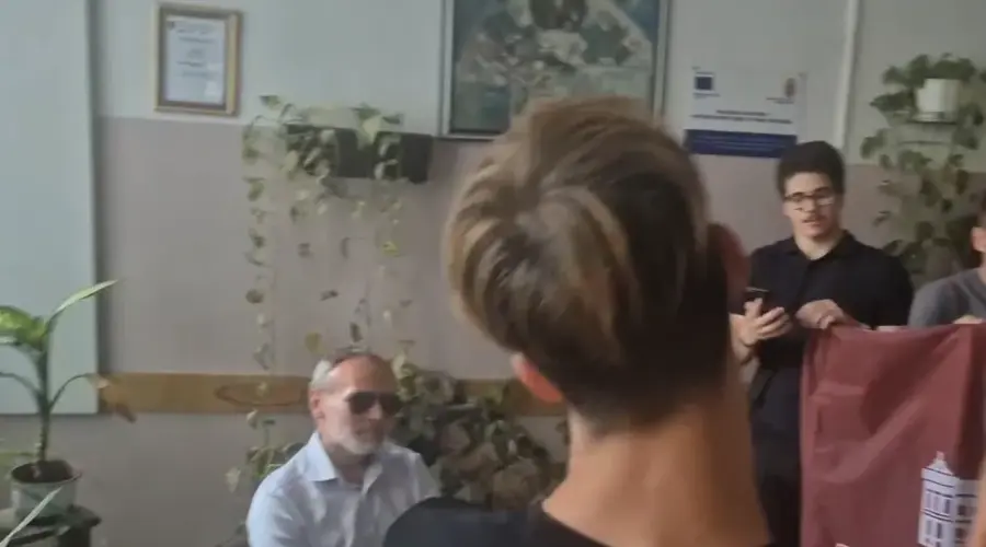 Učenici Jovine završili razgovor sa Stojkovićem: “Vređao nas je i pitao da li smo ispunili dnevnicu za danas”