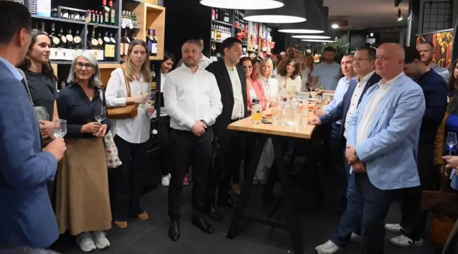 Umetnost i ukusi Semberije stigli u Beč: Izložba otvorena do 10. oktobra | Srpska dijaspora