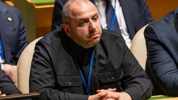 СЕВЕРНА КОРЕЈА УЧИ ОД УКРАЈИНЕ Буданов: Уводе нове типове оружја, већ праве дронове за једнократну употребу СЕВЕРНА КОРЕЈА УЧИ ОД УКРАЈИНЕ Буданов: Уводе нове типове оружја, већ праве дронове за једнократну употребу