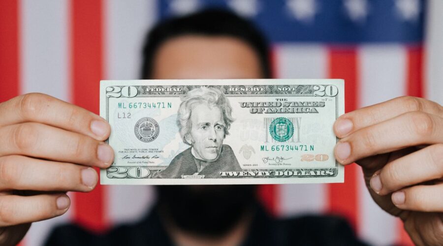 VELIKA ISTRAGA COVID ZAJMOVA U AMERICI: IRS skuplja dokaze za 100 milijardi $ sumnjivih zajmova koje su firme uzimale od države!