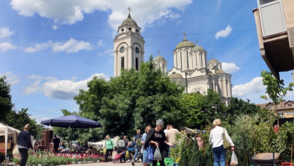 ЈУТРО СВЕЖЕ, А ДАН ТОПАО: РХМЗ издао два важна упозорења због временских прилика ЈУТРО СВЕЖЕ, А ДАН ТОПАО: РХМЗ издао два важна упозорења због временских прилика