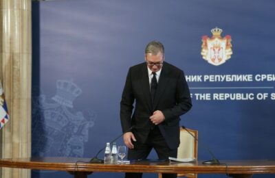 KAD TUŽILAŠTVO RADI U SLUŽBI JEDNOG ČOVEKA: Odbijena prijava protiv Vučića za nezakonita pomilovanja 49 osoba!