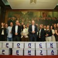 „EVROPSKA SRBIJA – MARINIKA TEPIĆ – ZDRAVKO PONOŠ“ predala potpise RIK-u: Tepić – U najtežem trenutku se ne napušta ono u šta…