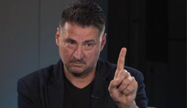 „INFARKT ZASAD IZBEGNUT“: Vladimir Grbić objavio fotografiju iz bolničkog kreveta! (FOTO)