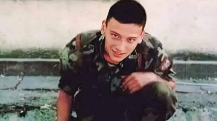 „NE BRINI MAJKO, AKO SE NE JAVIM“: Potresna priča o smrti junaka sa Košara, Vladimir je imao samo 19 godina kada su ga ubili teroristi OVK!