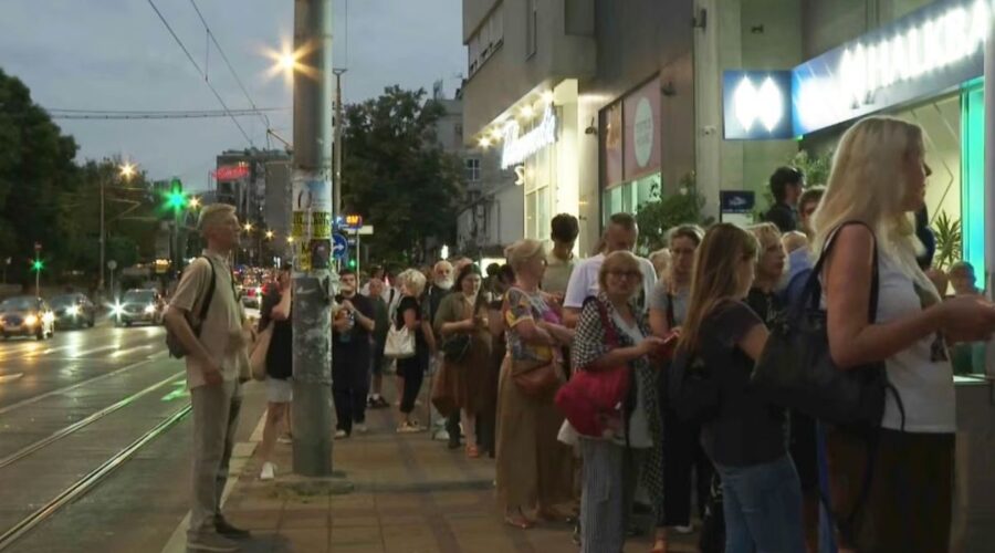 „POTPIŠI ZA POBEDU“: Počelo prikupljanje potpisa za Studentsku listu, akcija se širi širom Srbije! (VIDEO)