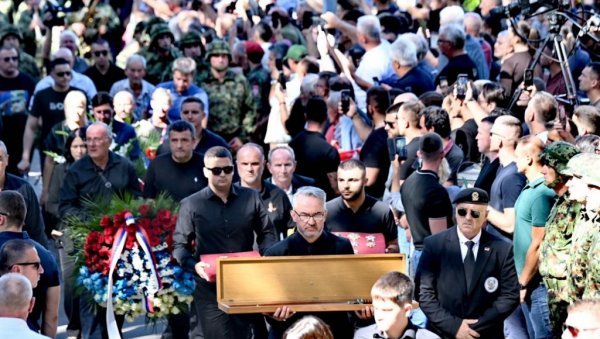 „ПУТУЈ, ОЧЕ“ Последњи разговор оца и сина „ПУТУЈ, ОЧЕ“ Последњи разговор оца и сина