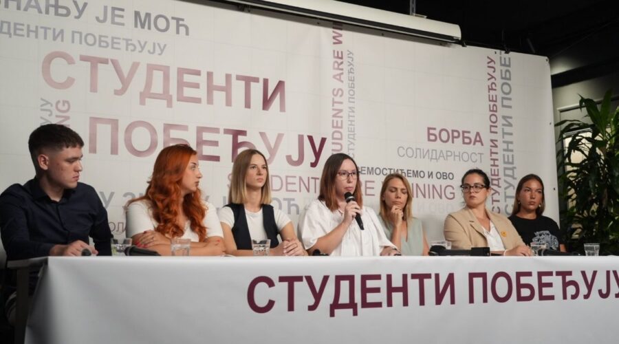 „REŽIM JE ULOŽIO MILIONE DA NAS ŠPIJUNIRA“: Studenti otkrili kako su im telefoni nadzirani zloglasnim špijunskim softverom „Pegazus“! (VIDEO)