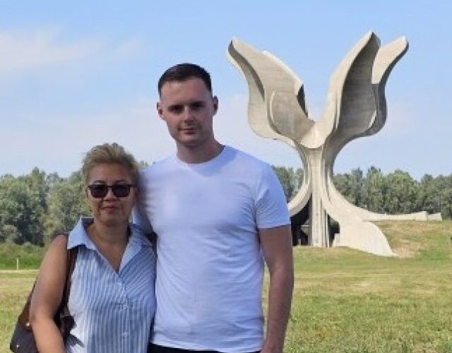 „Sećanje ne sme imati granice”- Kati Žankovski posetila Jasenovac i Donju Gradinu | Srpska dijaspora