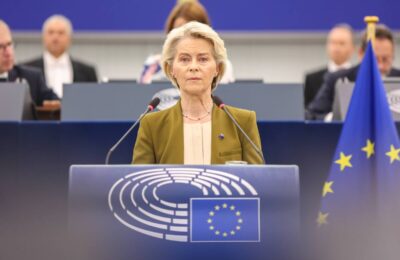 „Šokantne scene sa sahrane Ratka Mladića“: Ursula Fon der Lajen i Košta ocenili i da je prisustvo pojedinih zvaničnika „duboko za žaljenje“ | Srpska dijaspora