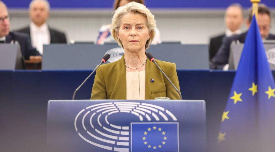 „Šokantne scene sa sahrane Ratka Mladića“: Ursula Fon der Lajen i Košta ocenili i da je prisustvo pojedinih zvaničnika „duboko za žaljenje“ | Srpska dijaspora