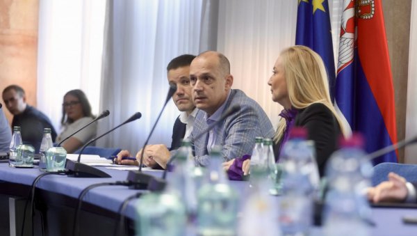 Најбољи млади лекари остају у Србији: 100 дипломаца од сутра на радном месту Најбољи млади лекари остају у Србији: 100 дипломаца од сутра на радном месту