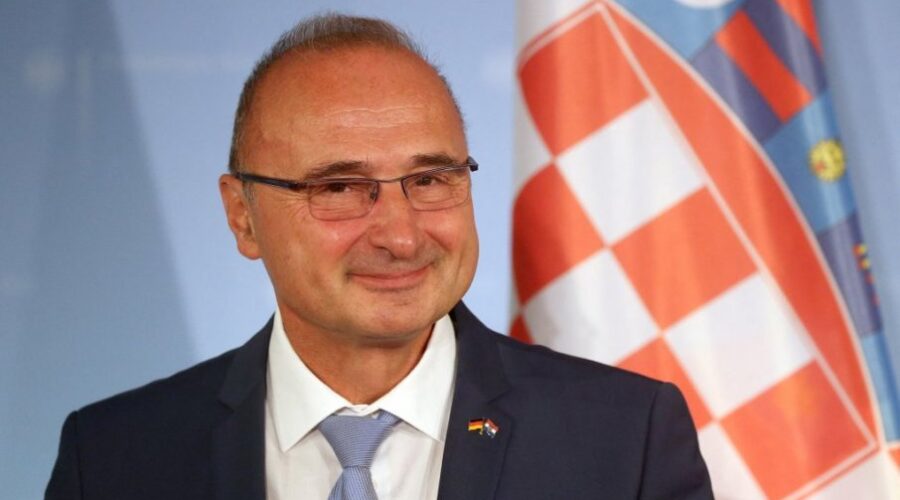 VELIKI SKANDAL Hrvatski šef diplomatije usred Podgorice udario na Crnu Goru, poniženja se nastavljaju