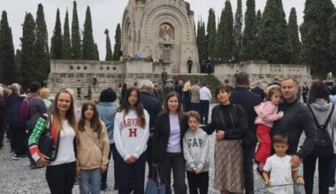 Učenici iz Soluna odali počast precima na Zejtinliku | Srpska dijaspora