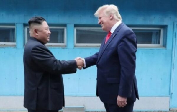 Kina neće posredovati između Trampa i Kim DŽong Una