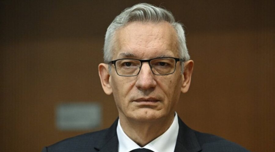 U OPASNOSTI SMO DA UĐEMO U NASILAN SUKOB SA RUSIJOM! Dramatično upozorenje šefa nemačke spoljne obaveštajne službe