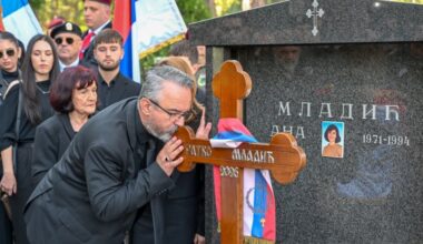 Na Topčiderskom groblju održan pomen 40 dana od smrti