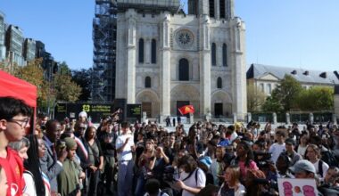 Protesti srednjoškolaca i nastavnika širom Francuske,blokirane škole u Parizu i Lionu