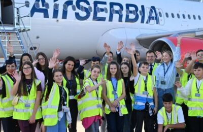 Mališani sa Kosova i Metohije prvi put leteli avionom