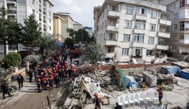 Ima mrtvih, spasioci se bore za živote zarobljenih u Istanbulu