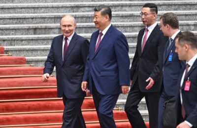 DA LI OVO ZNAČI DA JE ISTORIJSKI SASTANAK NA POMOLU? Putinov čovek stigao u Kinu, sprema se susret tri najveća lidera sveta