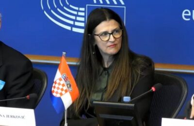 Rođaci i prijatelji išli u Strazbur na račun EU?
