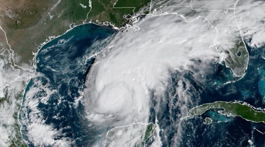 Uragan Isajas prerastao u drugu kategoriju, Florida i Alabama u strahu