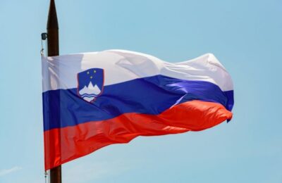 U Sloveniji se u nedelju održavaju četiri referenduma