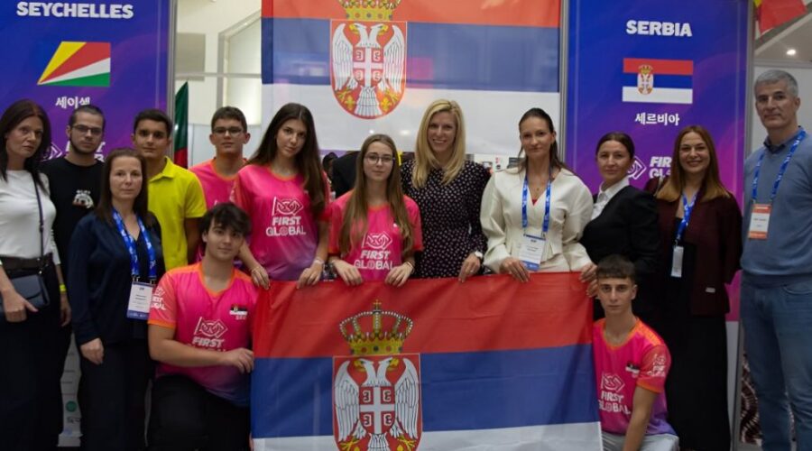Tim Srbije osvojio srebro na olimpijadi u robotici za srednjoškolce