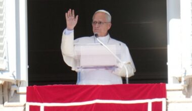 Papa Lav XIV ide na operaciji uklanjanja čvorića na plućima