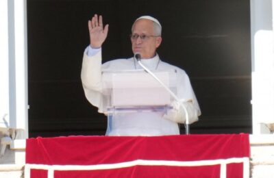 Papa Lav XIV ide na operaciji uklanjanja čvorića na plućima
