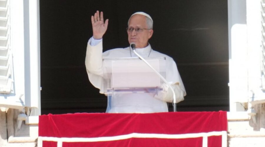 Papa Lav XIV ide na operaciji uklanjanja čvorića na plućima