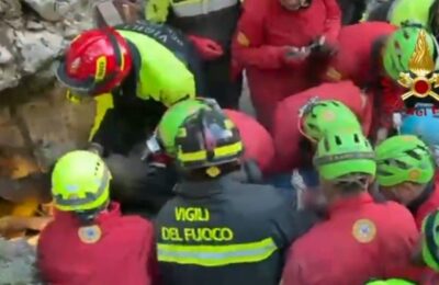 Spasen muškarac koji je proveo zatrpan 27 sati u ruševinama