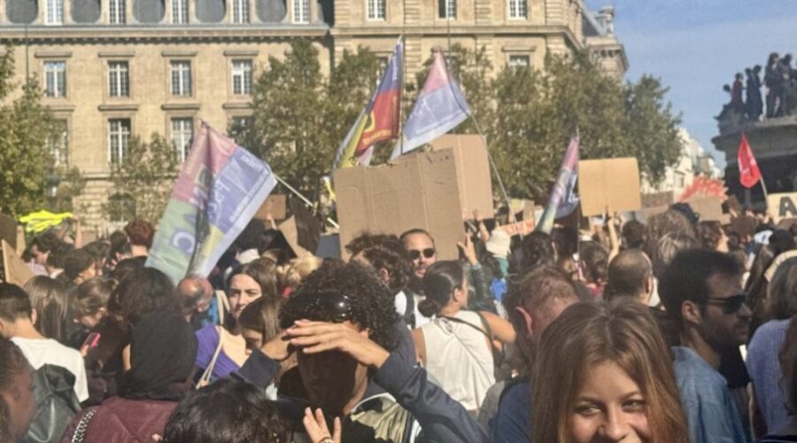 Do sada povređeno 147 zaposlenih u obrazovanju, blizu 800 policajaca i najmanje 22o đaka