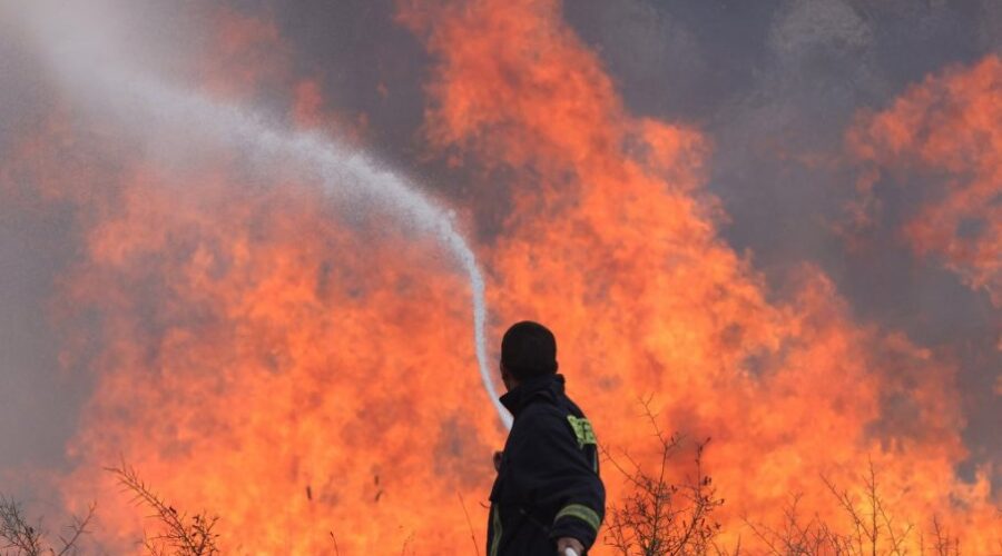 Dvojica radnika u komi, službe apeluju na građane da ne prilaze industrijskoj zoni