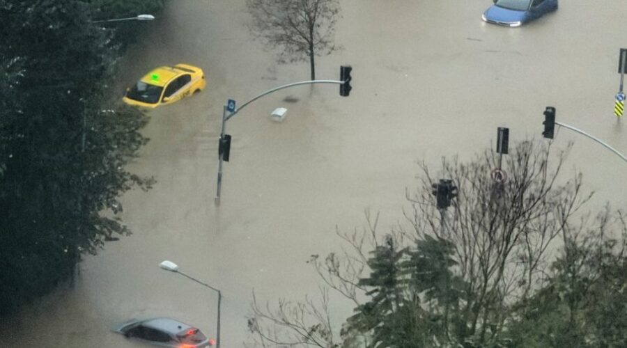 Snimci nevremena u Istanbulu