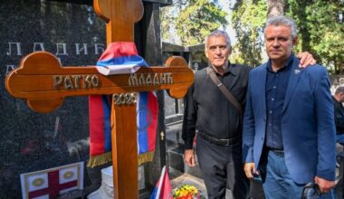 Dušan Maran i Saša Jovanović, posada helikoptera, koja je četiri godine prevozila generala po ratištima