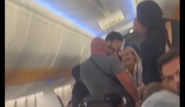 Tuča u avionu na letu za Ibicu
