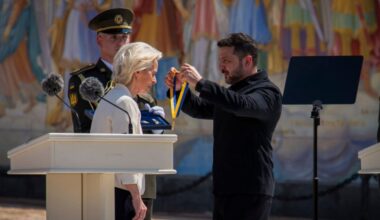 Ursula Fon der Lajen obećala Zelenskom da neće ukinuti sankcije Rusiji