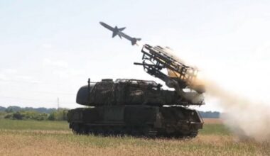 Kako Ukrajina Koristi FrankenSAM i Systeme Buk i Kub Protiv Mlaznih Shahed-a