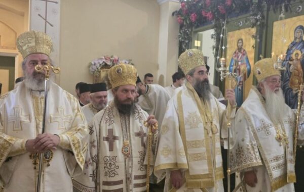 Veliki dan za Srbe u Australiji! Patrijarh osveštao kapelu (FOTO)