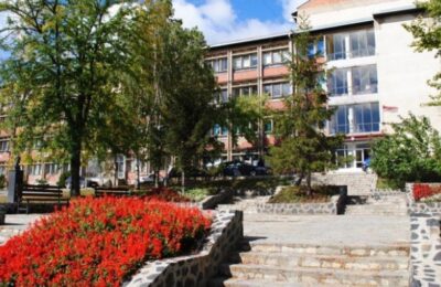 Prve dve ugradnje endoproteza kuka u KBC Kosovska Mitrovica