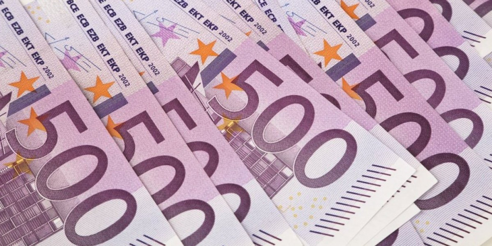 Novac stiže za 4 znaka: Evo ko će dobiti pare do 24. oktobra, a jedan znak treba da igra igre na sreću