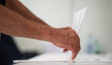 Apel kolega pripadnicima sektora bezbednosti: Budite na strani Ustava i zakona, a ne političke volje