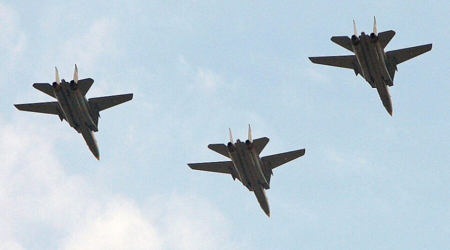 Iranski lovci F-14 i F-5 na granicama, Izraelski F-35 simuliraju napade