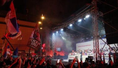 Održan skup SNS-a u Nišu: Vučić rekao da je veliku energiju uložio u taj grad, obratili se i Tomislav Nikolić i Milorad Dodik (FOTO, VIDEO)