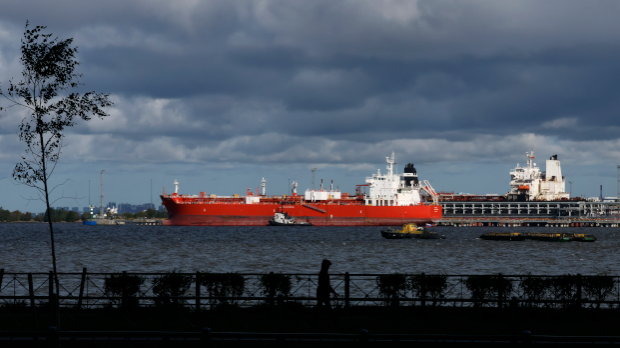 Tramp: Sukob u Ukrajini blizu kraja; prvi tanker sa 40.000 tona ruskog dizela kreće za Ameriku