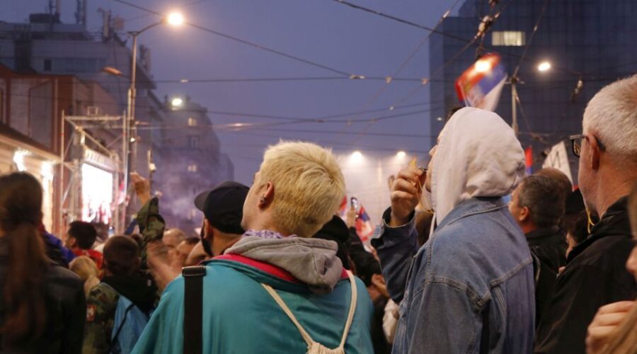 Studenti za današnji skup na Slaviji obezbedili tumača znakovnog jezika i prostor za starije, trudnice…